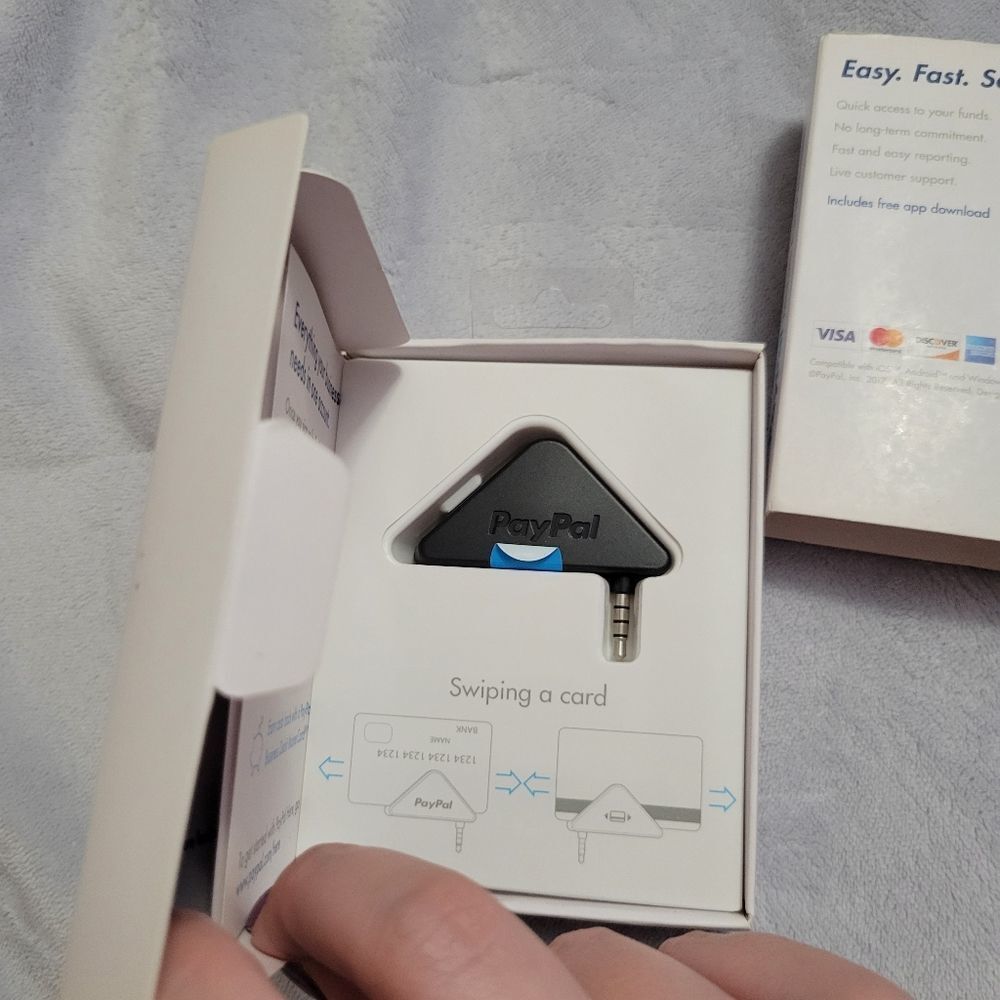 Paypal Mobile Card Reader for Cell Phone - Picture 4 of 4